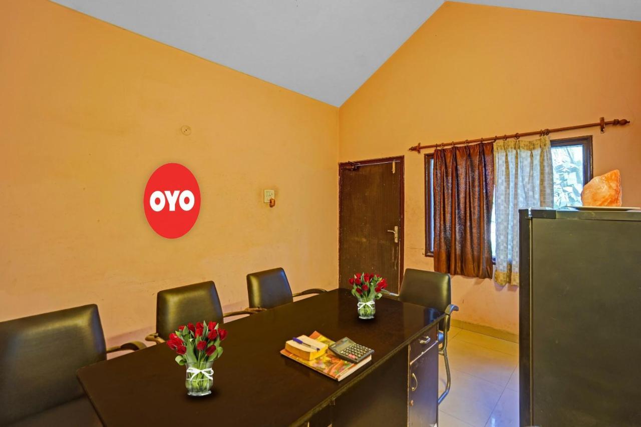 Oyo 87701 Lucky Farm Hotel Shāhpur Exterior foto